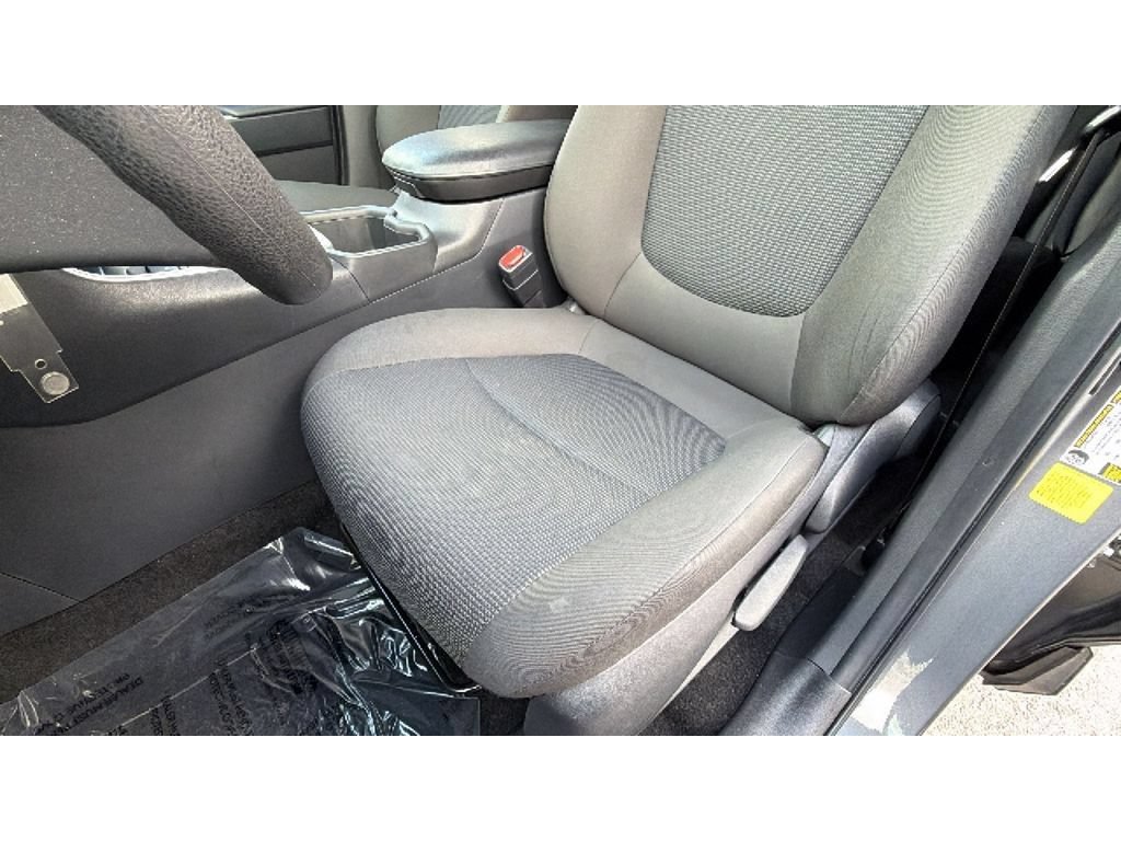 Used 2024 Toyota RAV4 LE FWD image 15