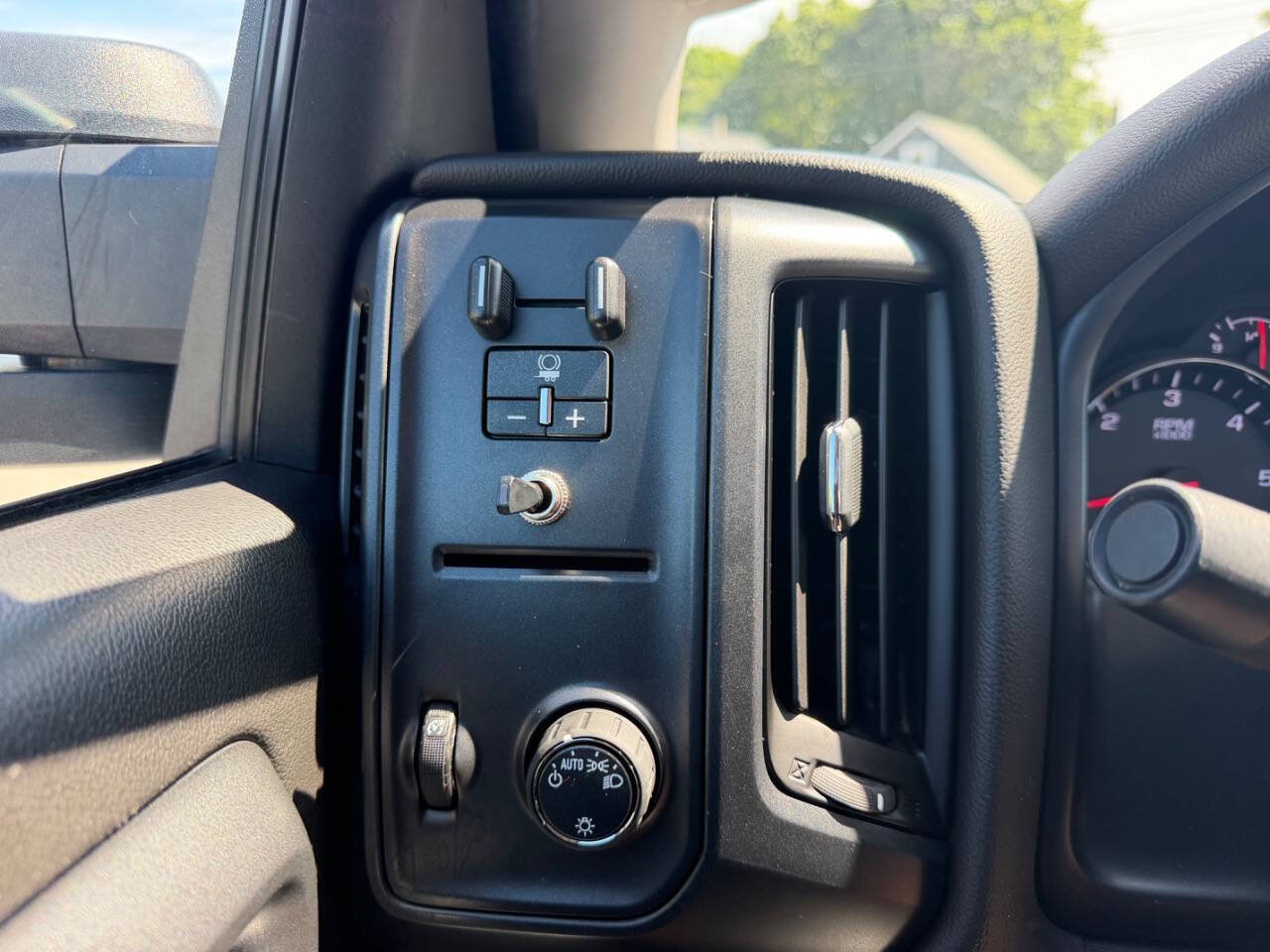 Used 2018 Chevrolet Silverado 2500 W/T w/ WT Fleet Convenience Package RWD image 13