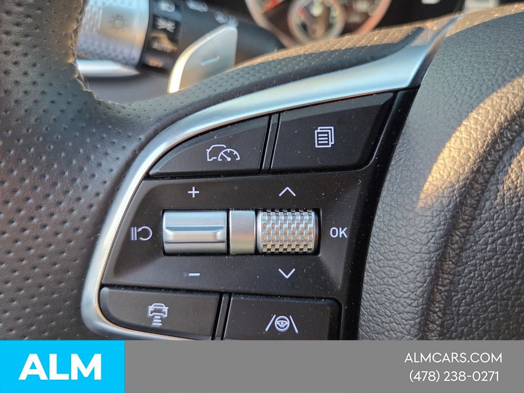 Used 2026 Genesis G70 2.5T image 25