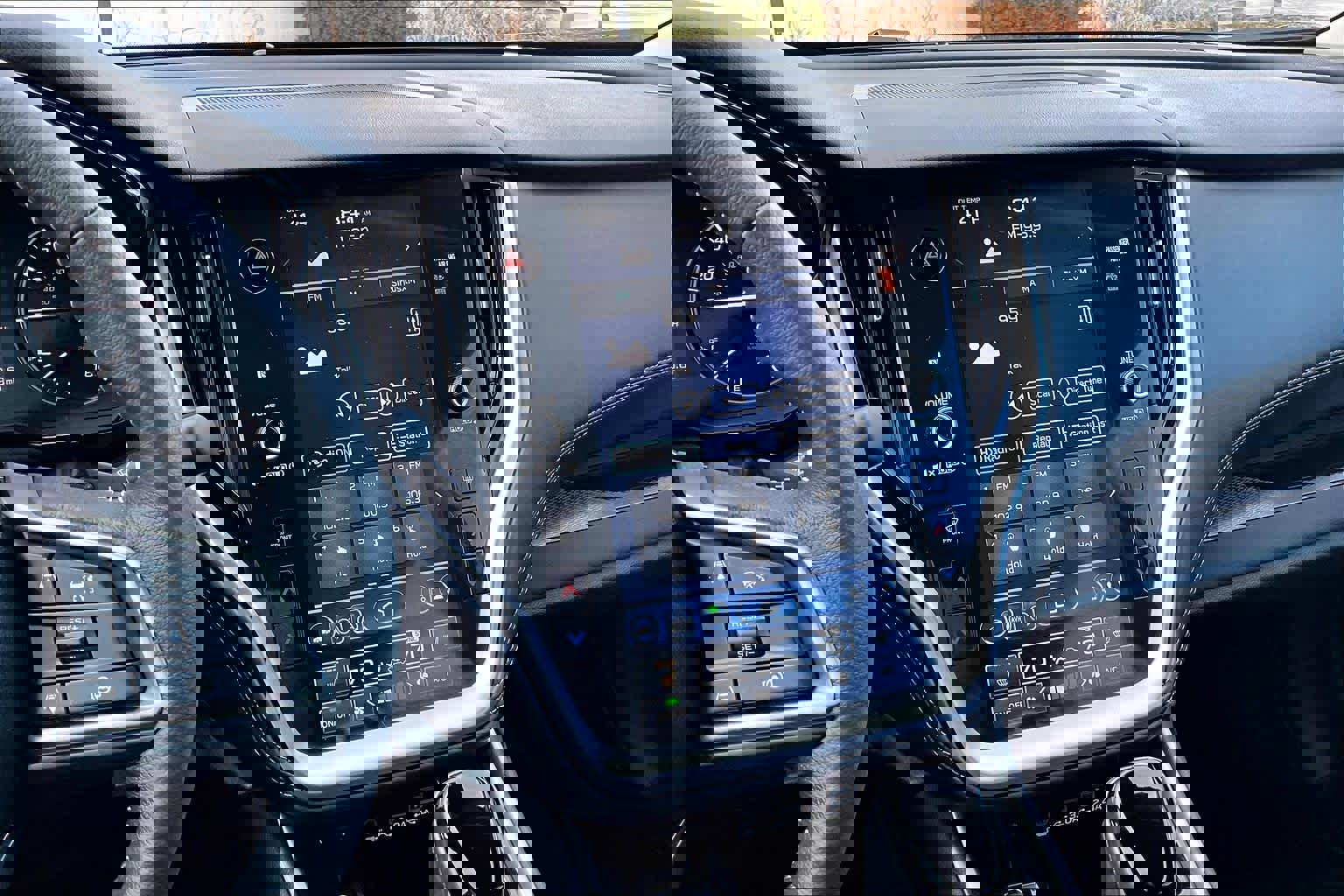 Used 2025 Subaru Outback Premium image 7