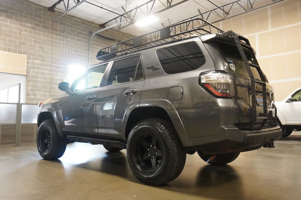 Used 2021 Toyota 4Runner TRD Off-Road image 3