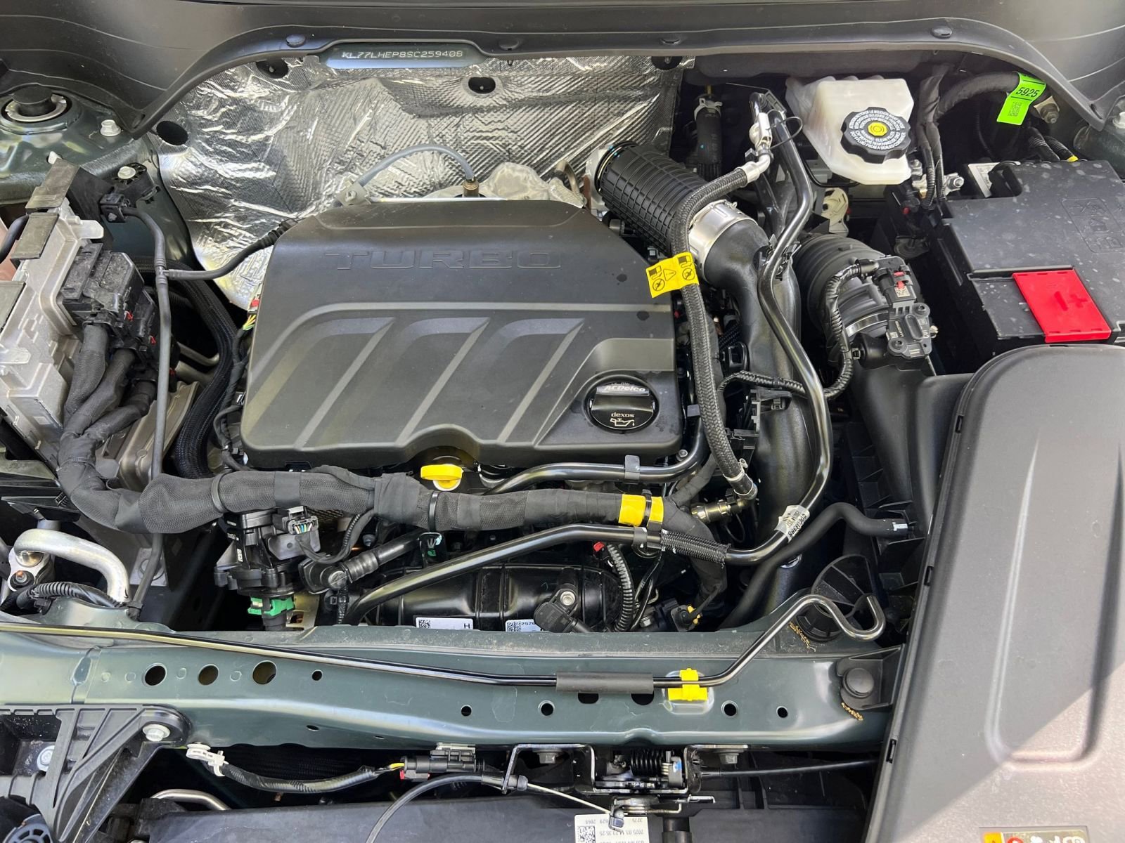 Used 2025 Chevrolet Trax LT w/ LT Convenience Package image 28