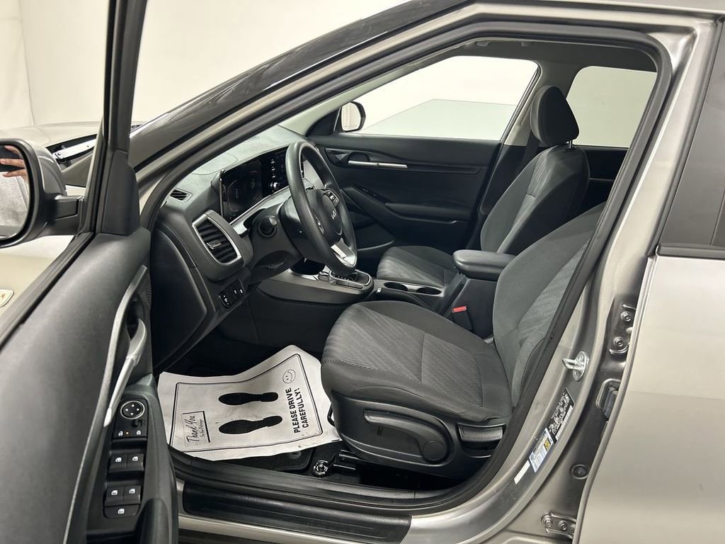 Certified 2024 Kia Seltos LX AWD/4WD image 9