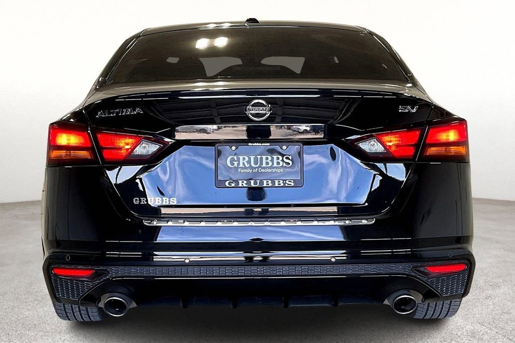 Used 2020 Nissan Altima 2.5 SV image 6