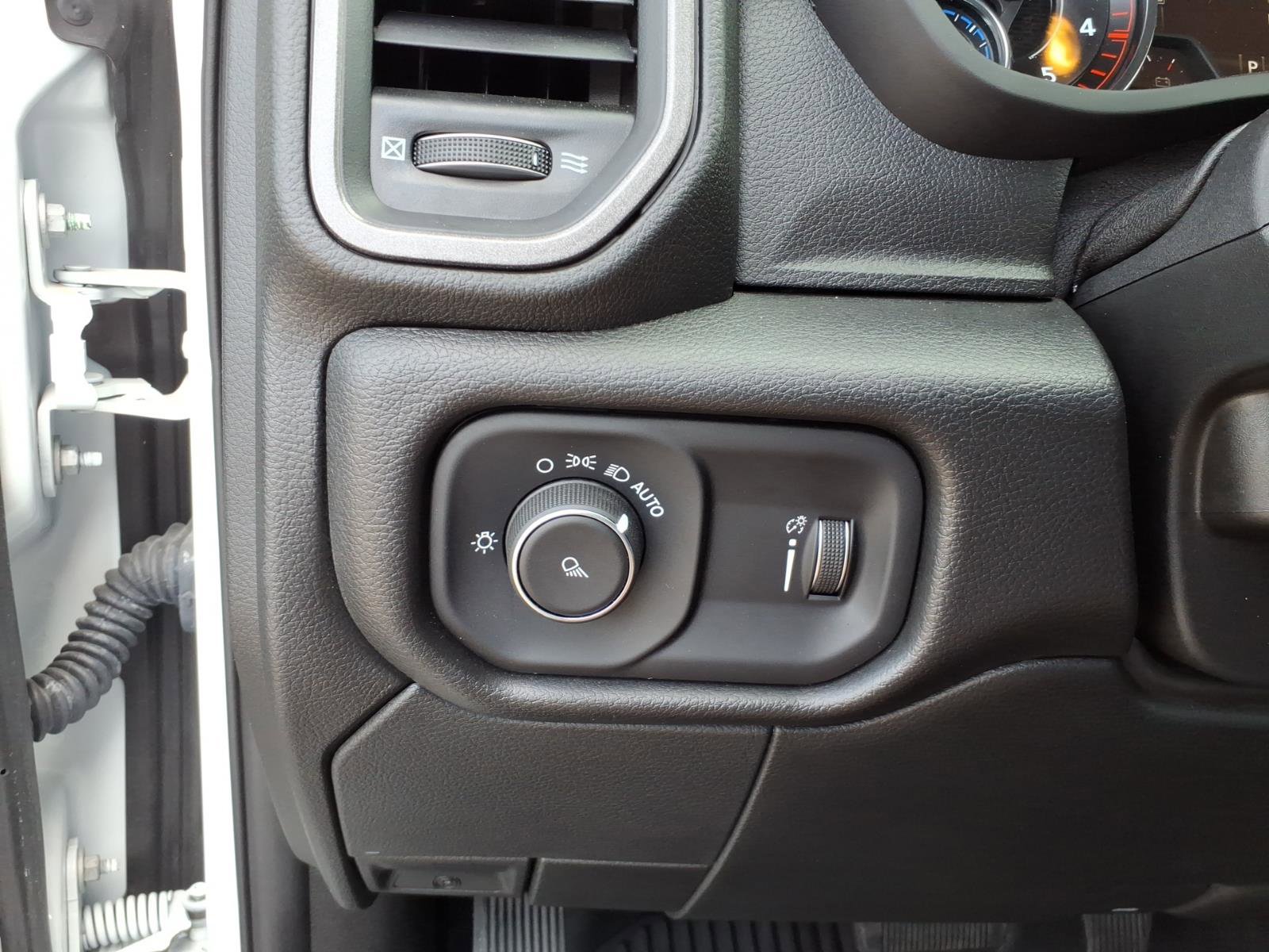 Used 2022 RAM 3500 Tradesman AWD/4WD image 15