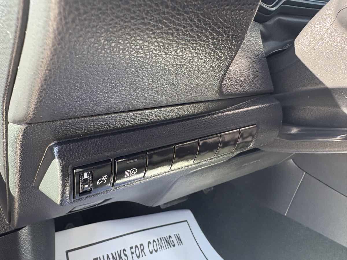 Used 2024 Toyota Corolla LE image 20