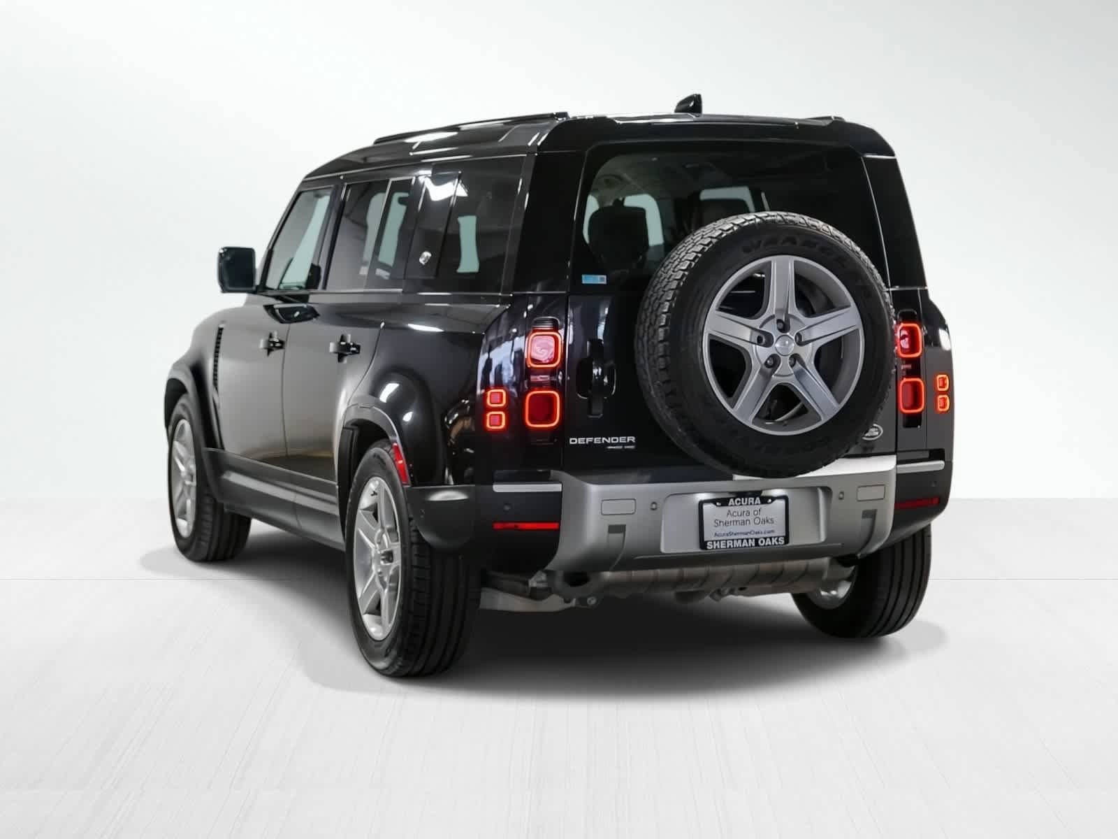 Used 2020 Land Rover Defender 110 HSE image 2