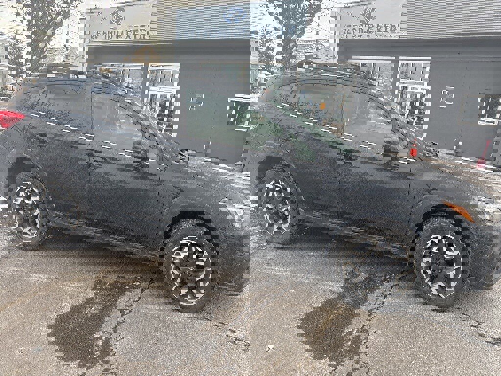 Used 2019 Subaru Crosstrek 2.0i Limited w/ Moonroof Package w/Navigation image 7