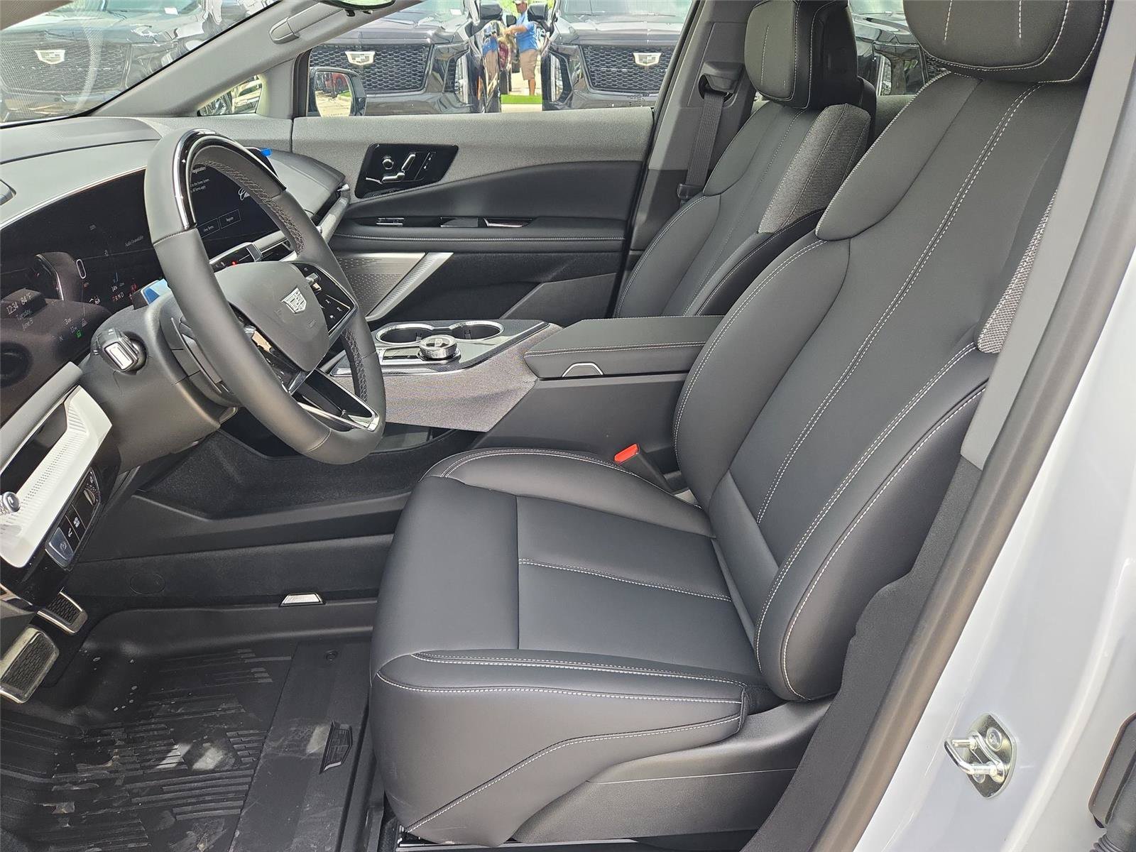 New 2026 Cadillac Optiq Luxury 1 w/ LPO, Floor Liner Package AWD/4WD image 26