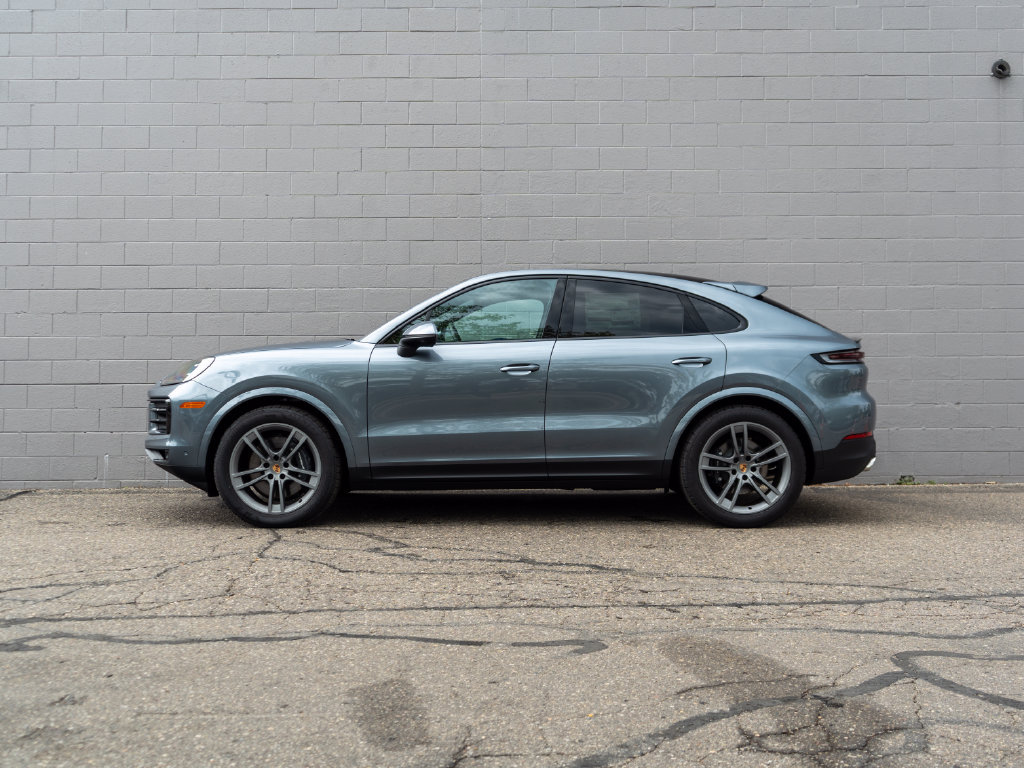 New 2026 Porsche Cayenne Coupe AWD/4WD image 2