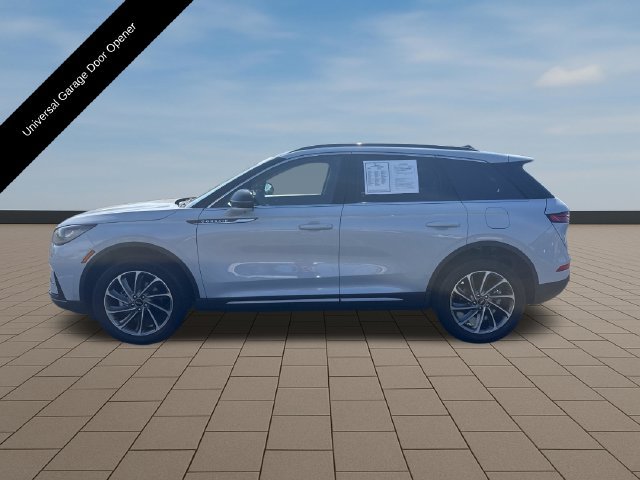 Certified 2025 Lincoln Corsair AWD w/ Equipment Group 101A image 3