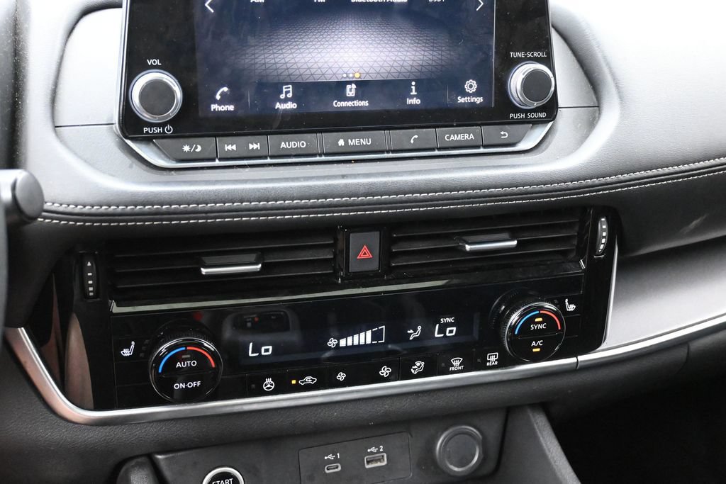 Used 2021 Nissan Rogue SV w/ Premium Package AWD/4WD image 18