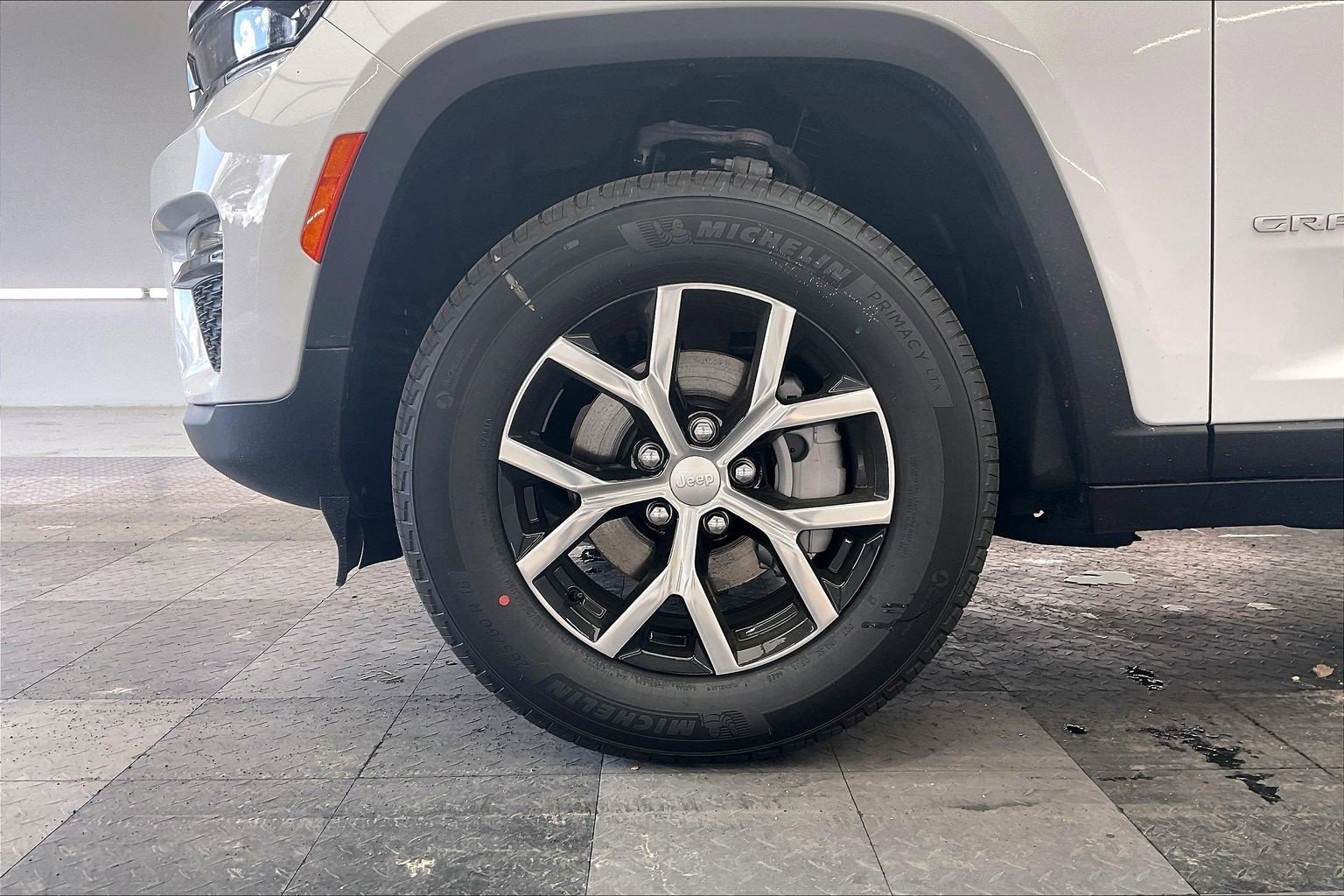 New 2025 Jeep Grand Cherokee Limited AWD/4WD image 14