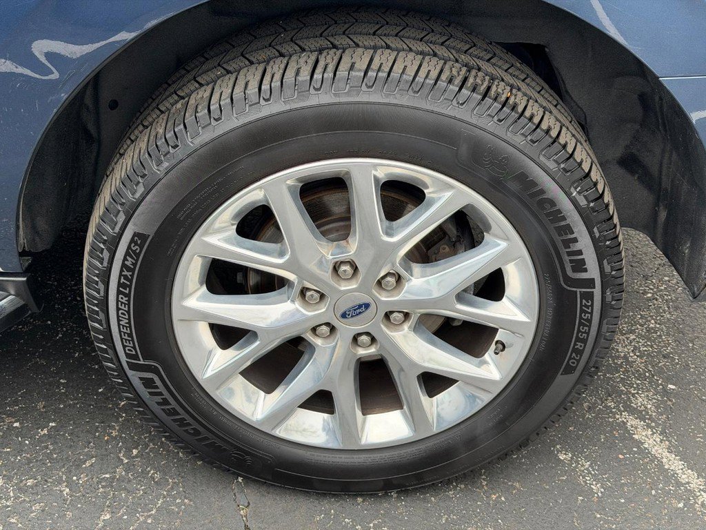 Used 2020 Ford Expedition XLT w/ Equipment Group 202A image 7