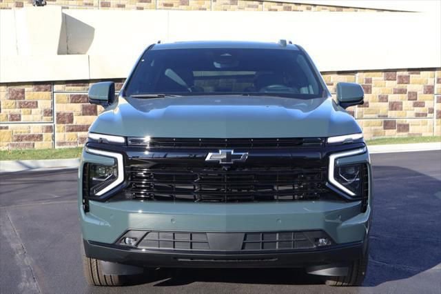 New 2026 Chevrolet Suburban RST image 2