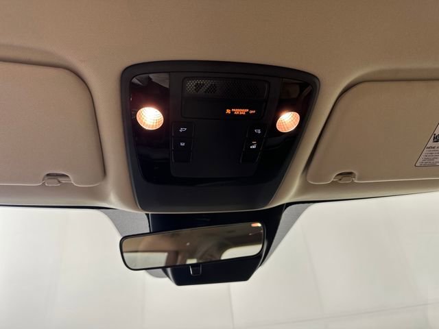 Used 2024 Kia Carnival LX image 24