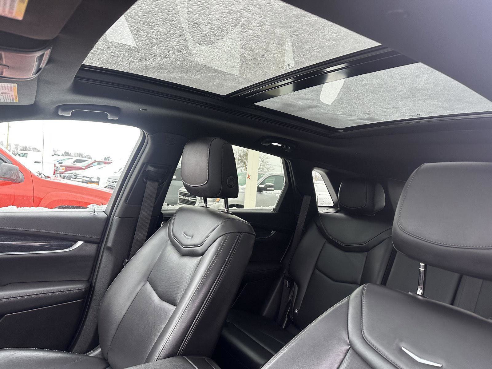 Used 2023 Cadillac XT5 Premium Luxury image 41