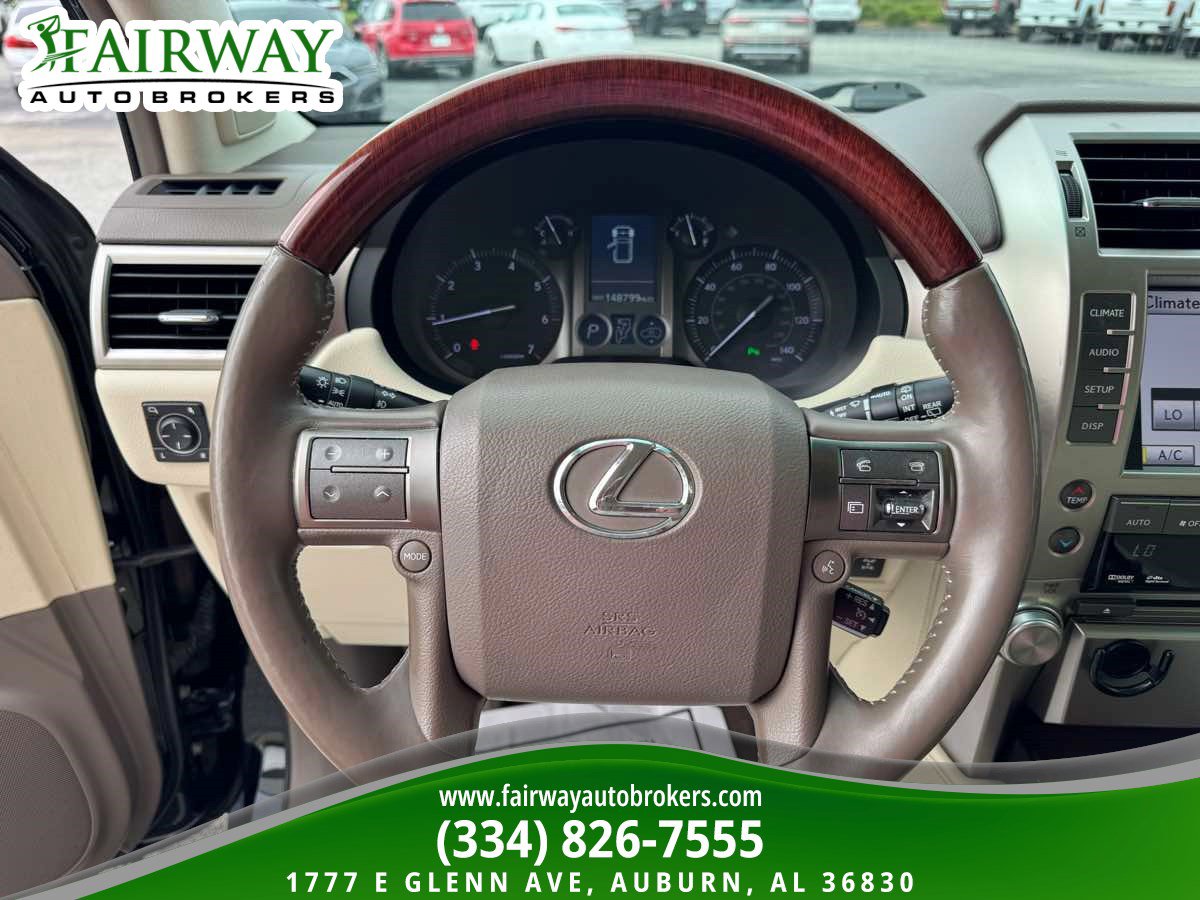 Used 2013 Lexus GX 460 Premium AWD/4WD image 24