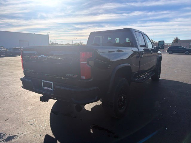 Used 2025 Chevrolet Silverado 2500 ZR2 w/ Technology Package AWD/4WD image 6