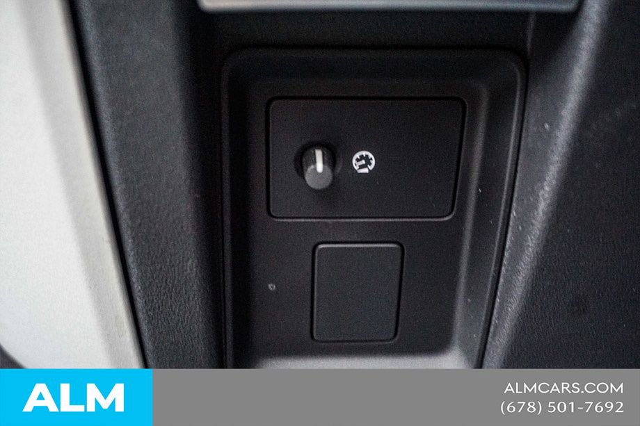 Used 2023 Land Rover Defender 110 X-Dynamic SE AWD/4WD image 48