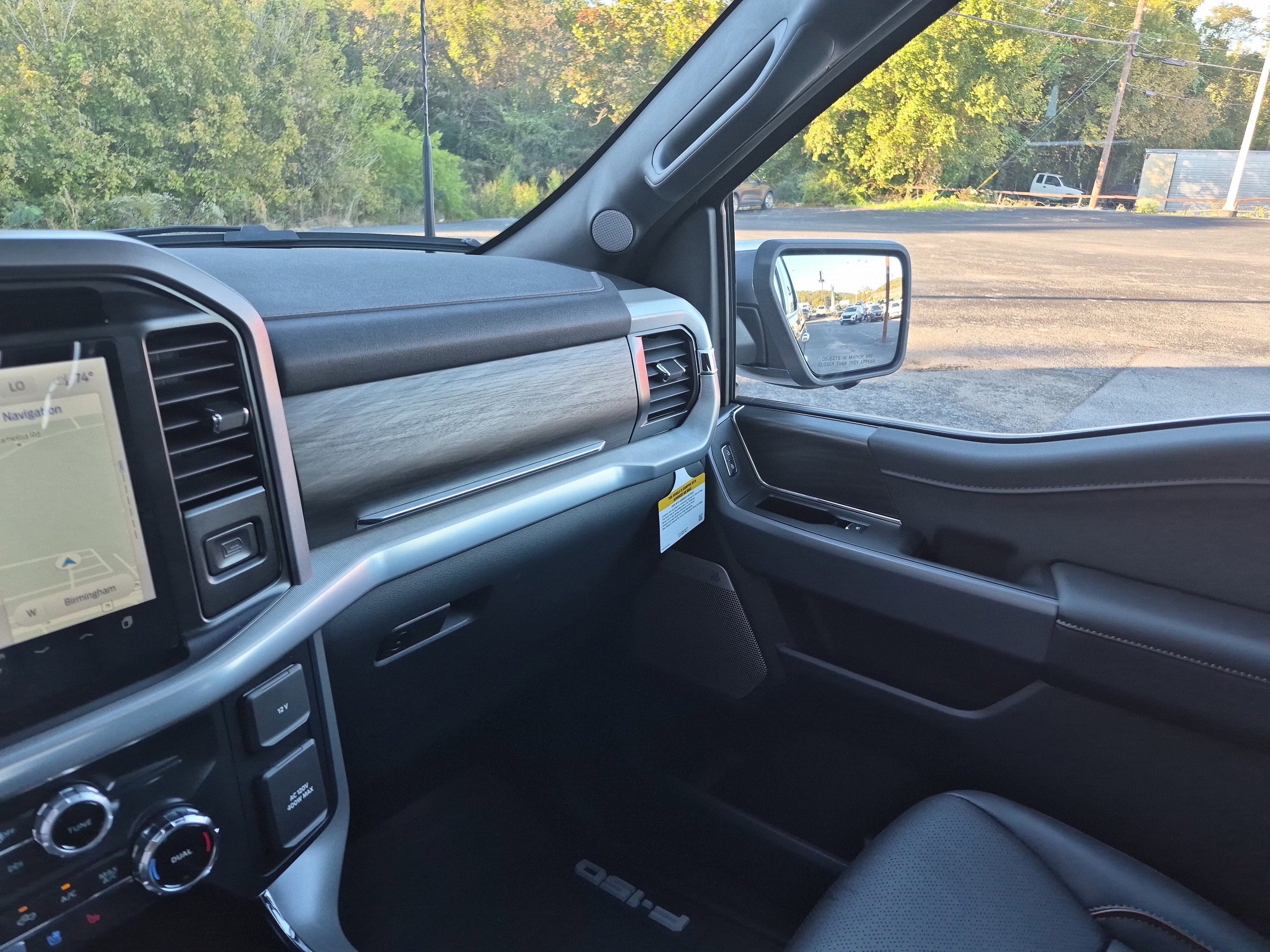 New 2025 Ford F150 Lariat w/ Equipment Group 501A Mid image 22