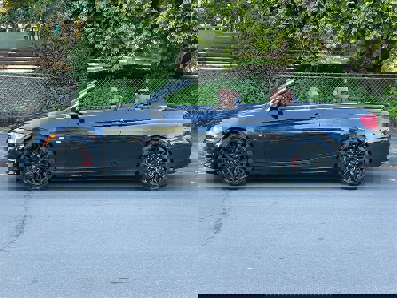 Used 2013 BMW 335i Convertible image 4