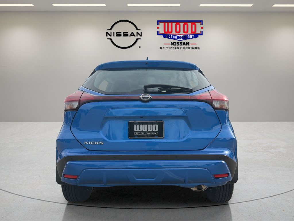 Certified 2025 Nissan Kicks Play S FWD image 3