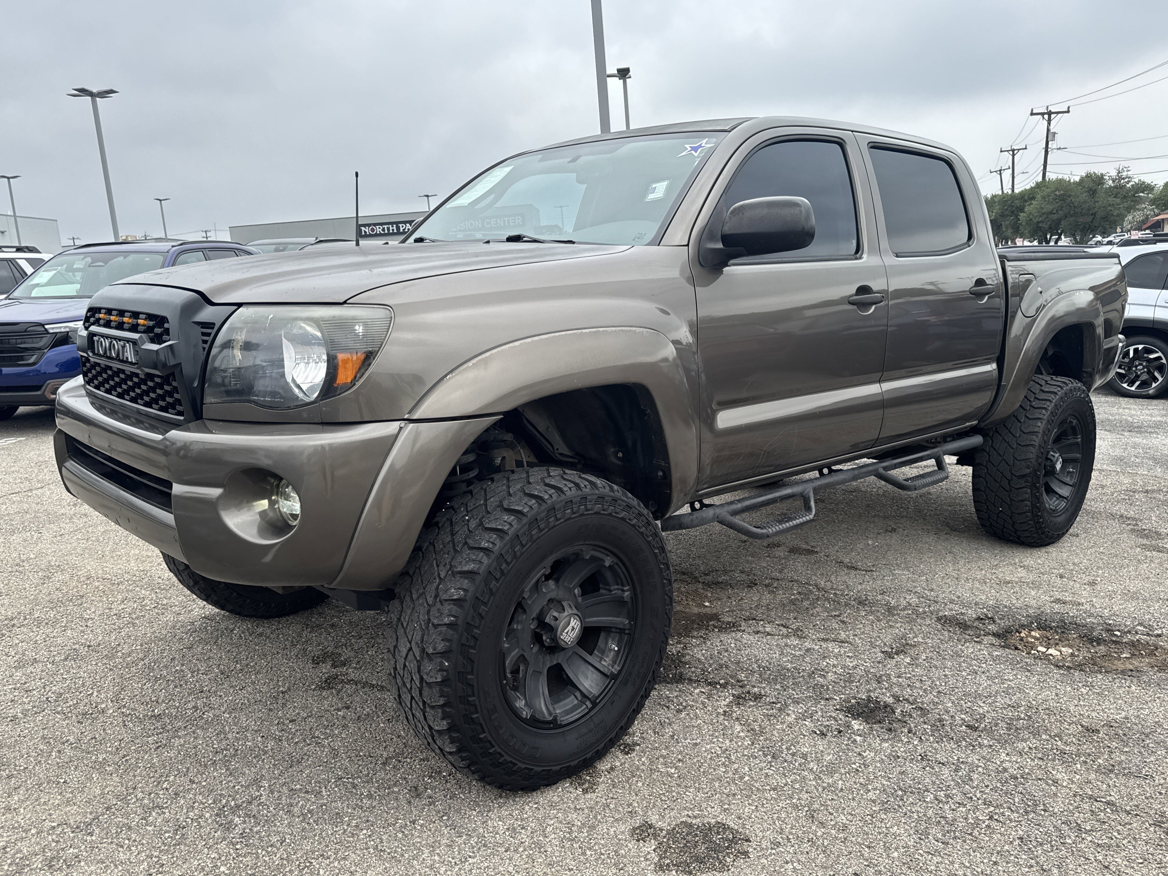 Used 2011 Toyota Tacoma PreRunner w/ SR5 Pkg #2 RWD image 7