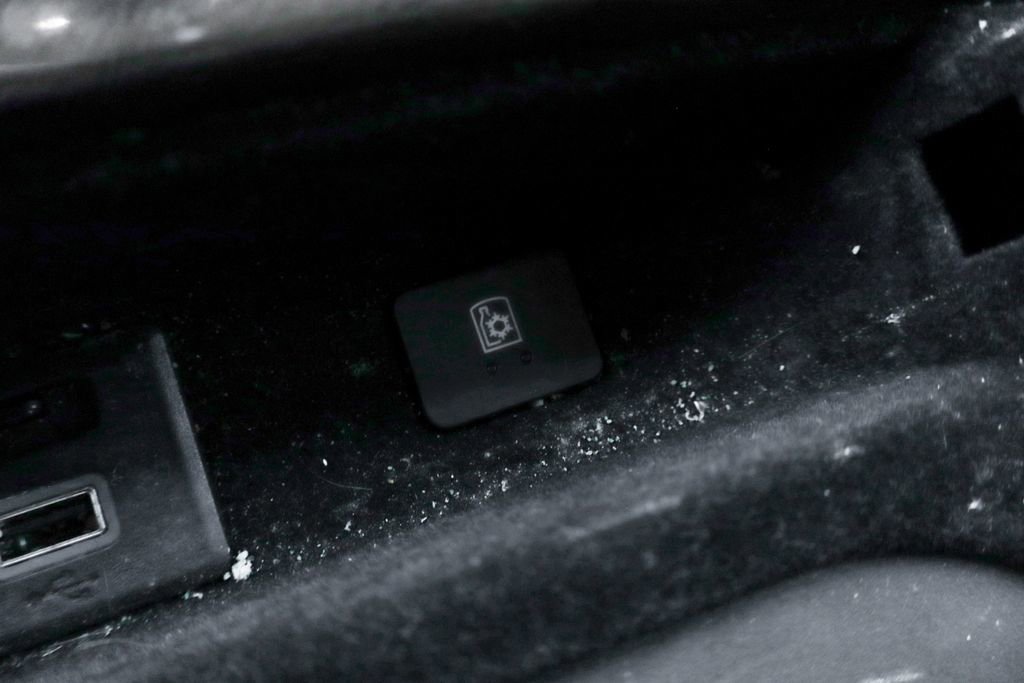 Used 2023 Cadillac Escalade Sport Platinum w/ LPO, ONYX Package AWD/4WD image 46