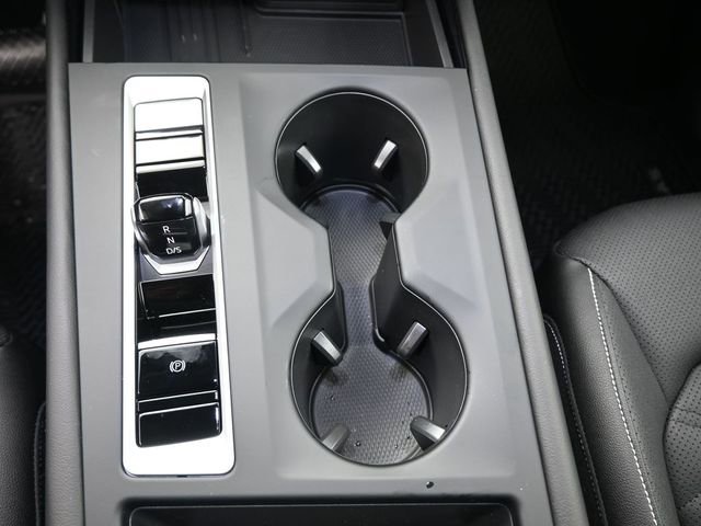 New 2026 Volkswagen Atlas SE image 9