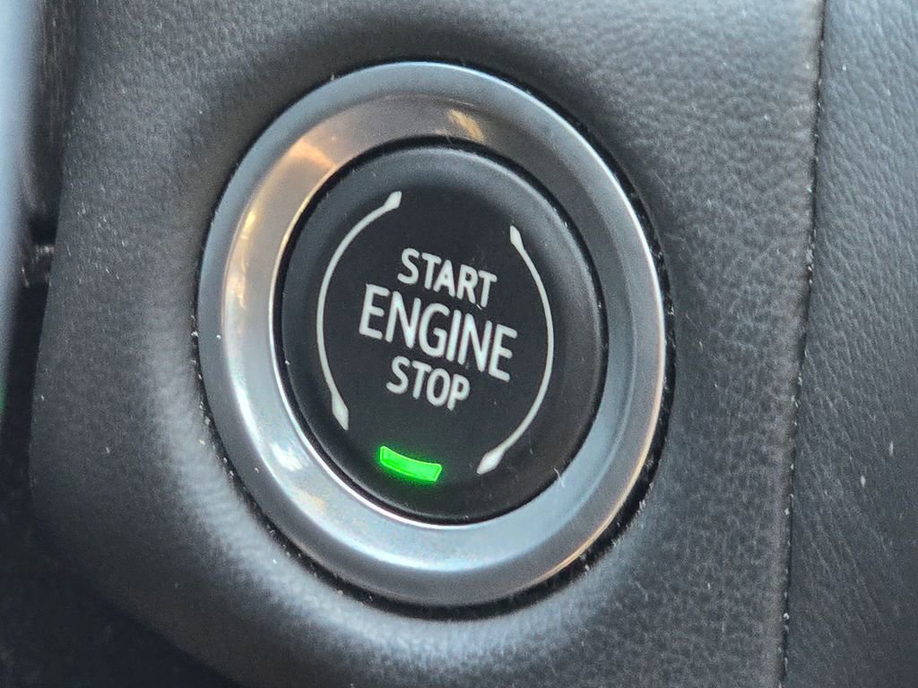 Certified 2022 Chevrolet Tahoe Premier AWD/4WD image 25