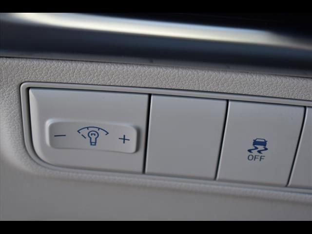 Certified 2025 Hyundai Tucson SE FWD image 21