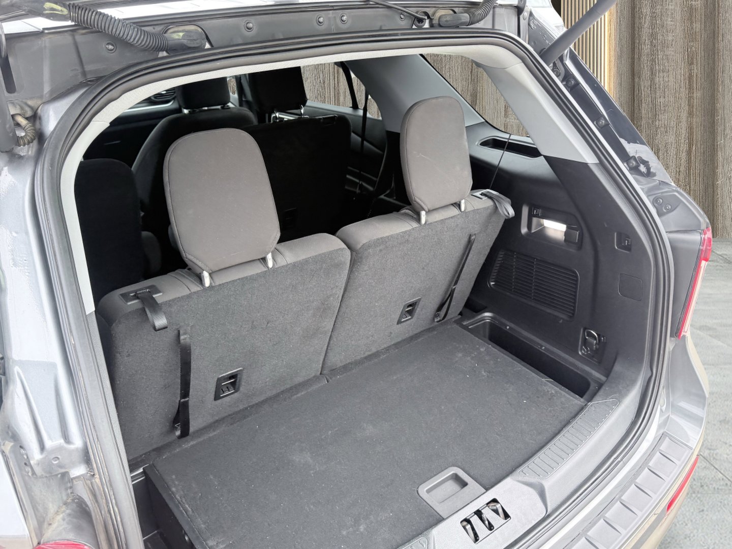 Used 2022 Ford Explorer XLT image 21