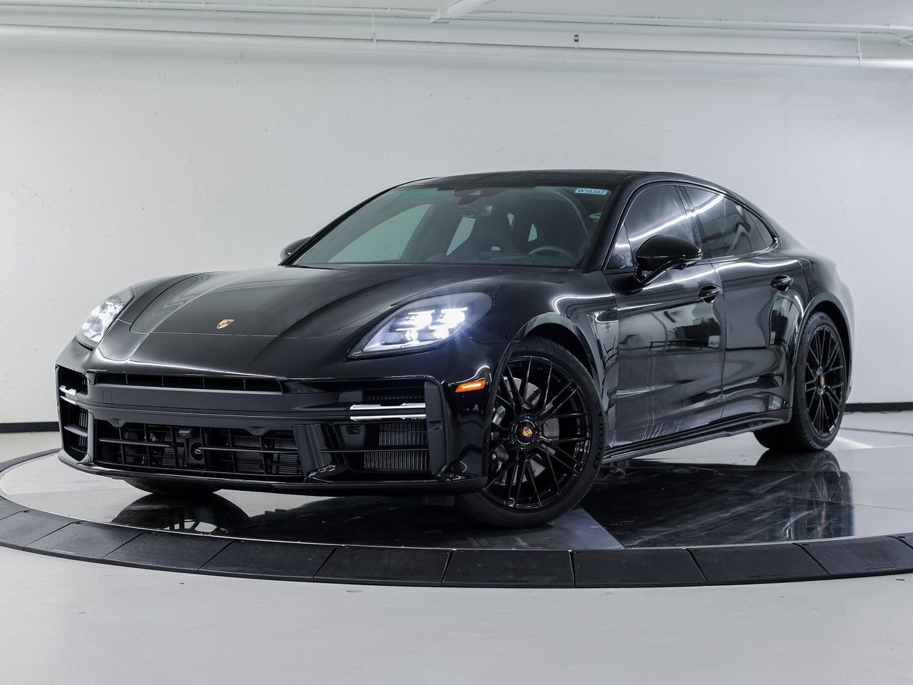 New 2026 Porsche Panamera GTS image 1
