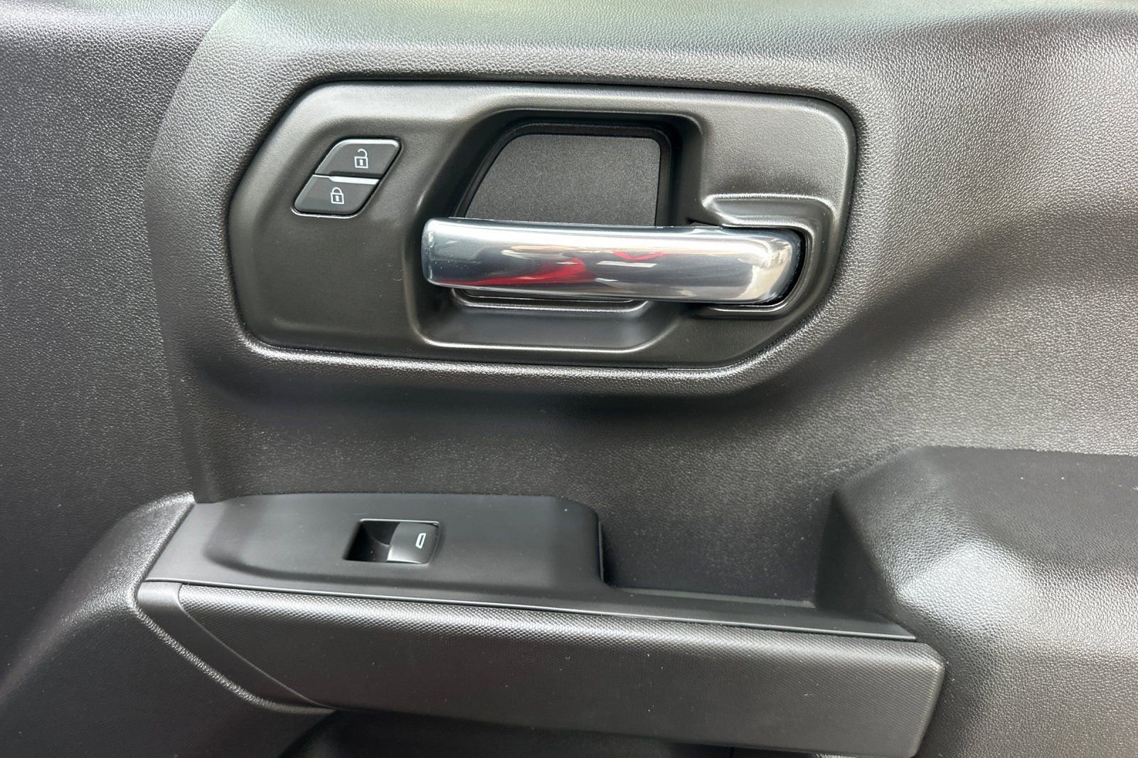 Used 2024 Chevrolet Silverado 1500 Custom image 21