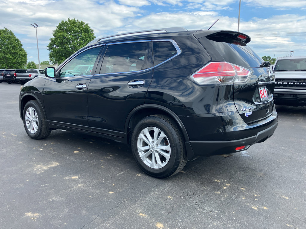 Used 2016 Nissan Rogue SV FWD image 4