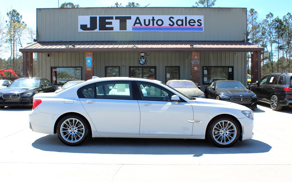Used 2012 BMW 750Li image 8