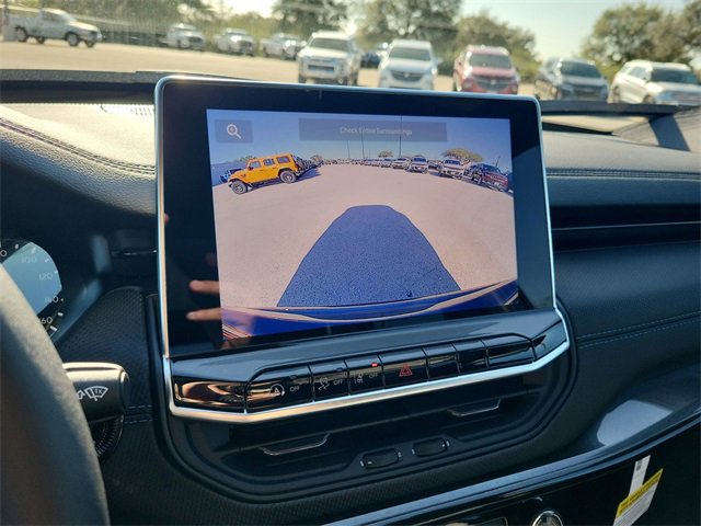 New 2026 Jeep Compass Latitude image 22