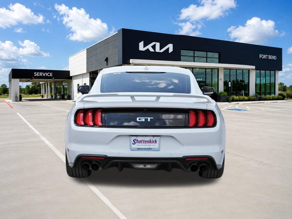 Used 2020 Ford Mustang GT Premium w/ GT Performance Package RWD image 6