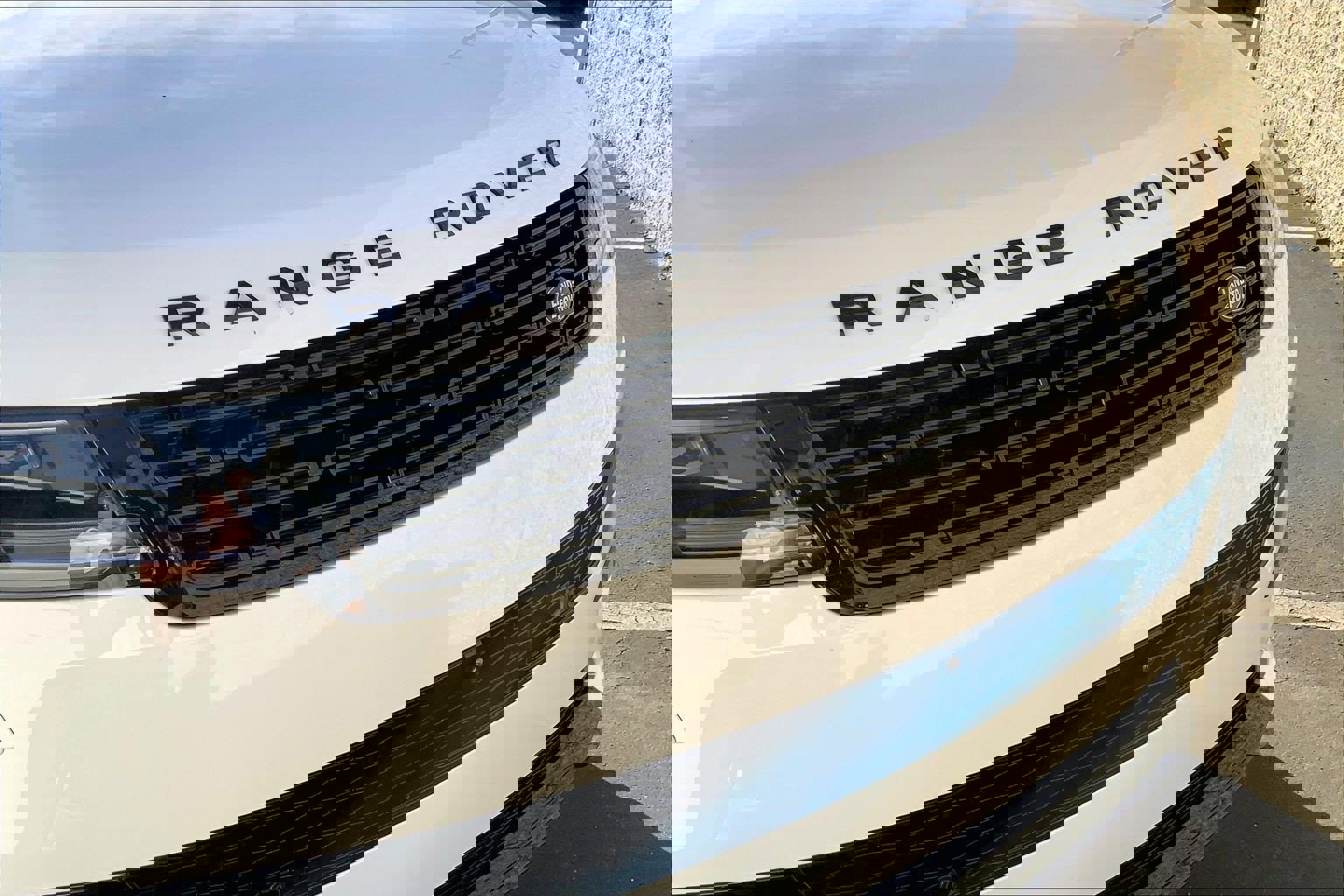 Used 2025 Land Rover Range Rover Sport Dynamic SE image 30