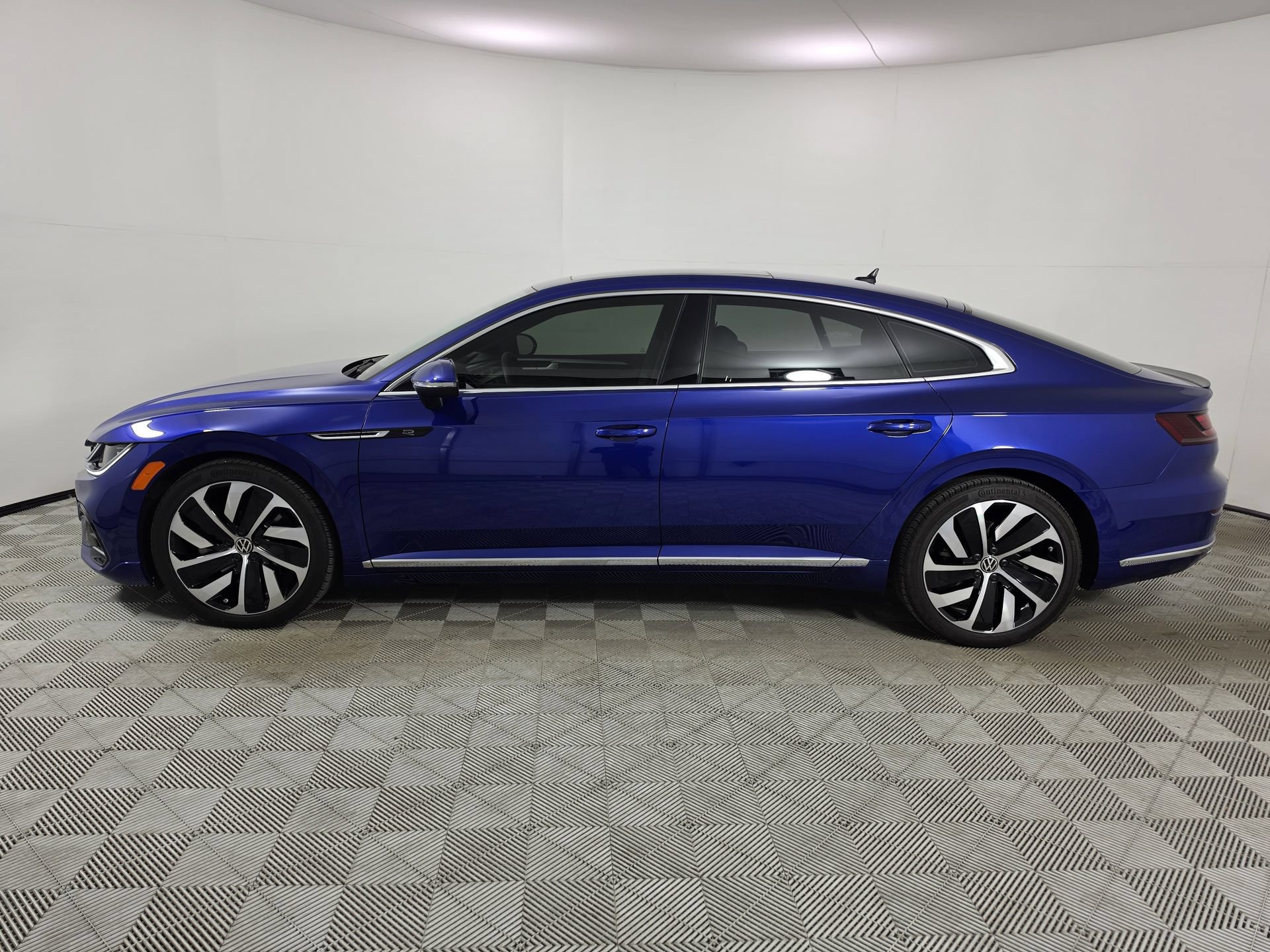 Used 2021 Volkswagen Arteon SEL FWD image 4