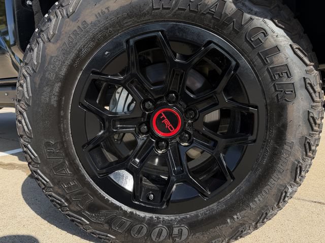 Used 2026 Toyota Tacoma TRD Pro AWD/4WD image 8