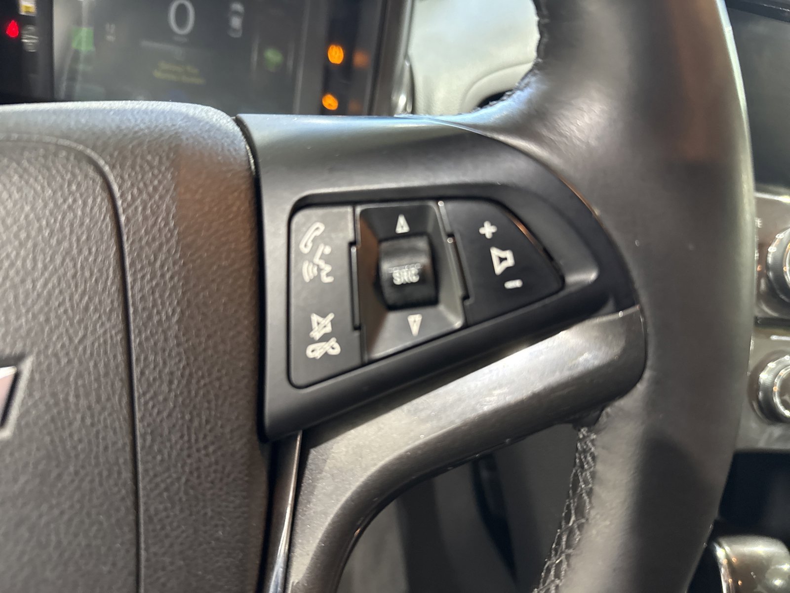 Used 2014 Chevrolet Volt FWD image 22