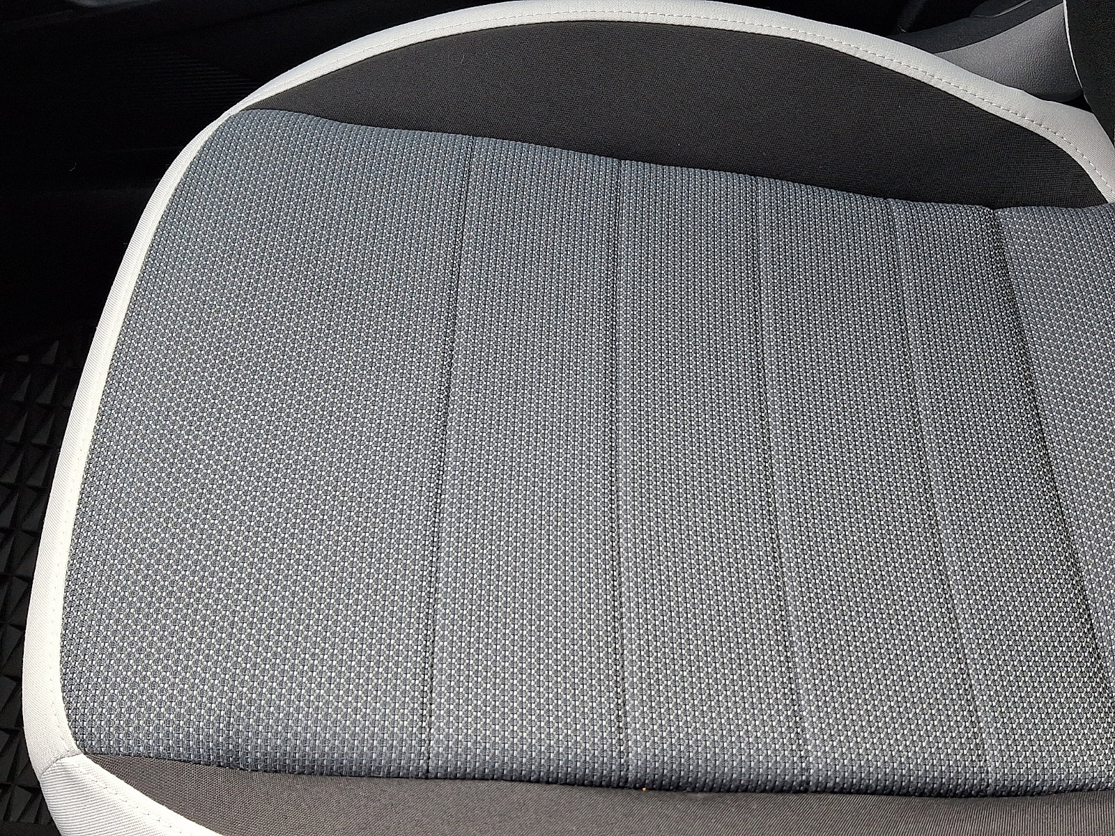 Certified 2025 Volkswagen Taos S image 25