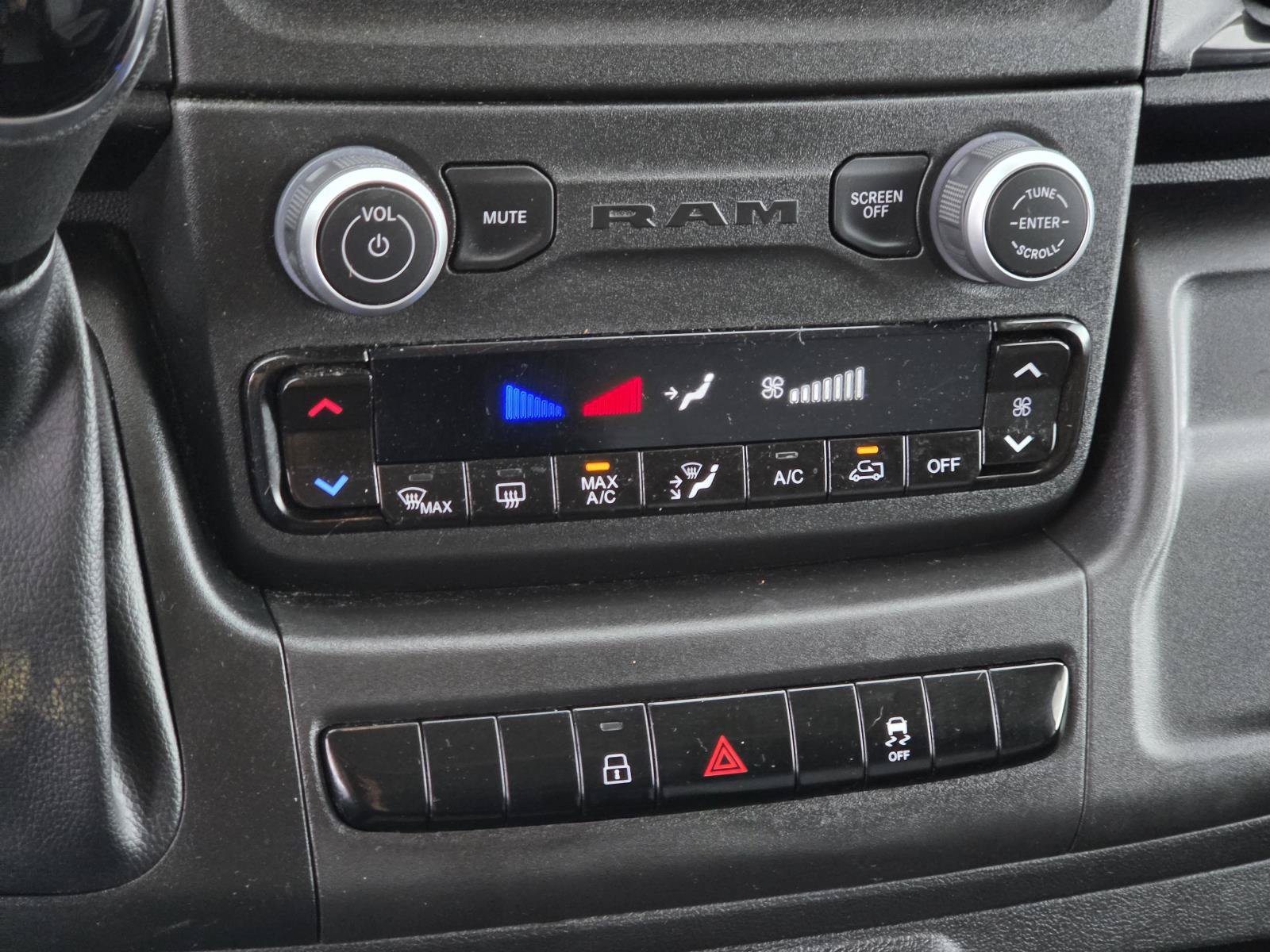 Used 2025 RAM ProMaster 2500 w/ Convenience Group FWD image 23
