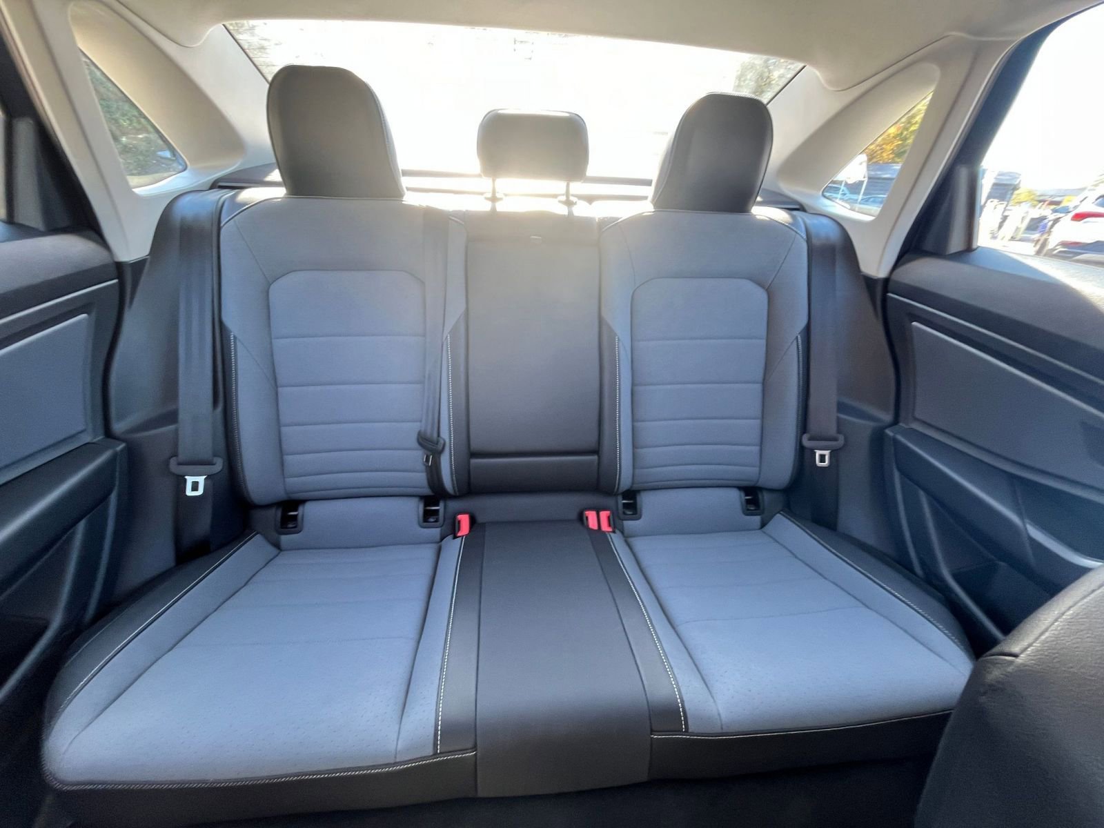 Used 2025 Volkswagen Jetta SE image 33