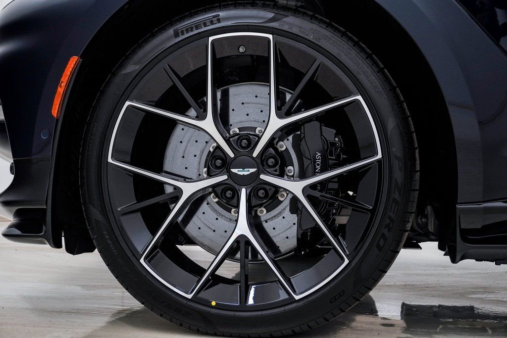 New 2026 Aston Martin DBX 707 image 14