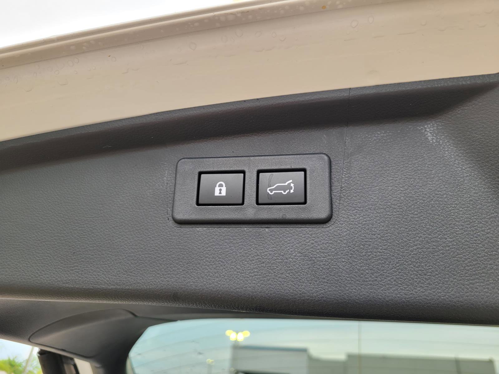 Certified 2025 Subaru Outback Premium image 20