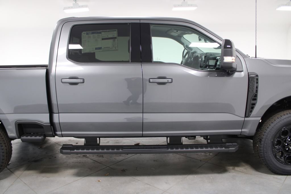 New 2026 Ford F250 Lariat w/ Black Appearance Package image 10