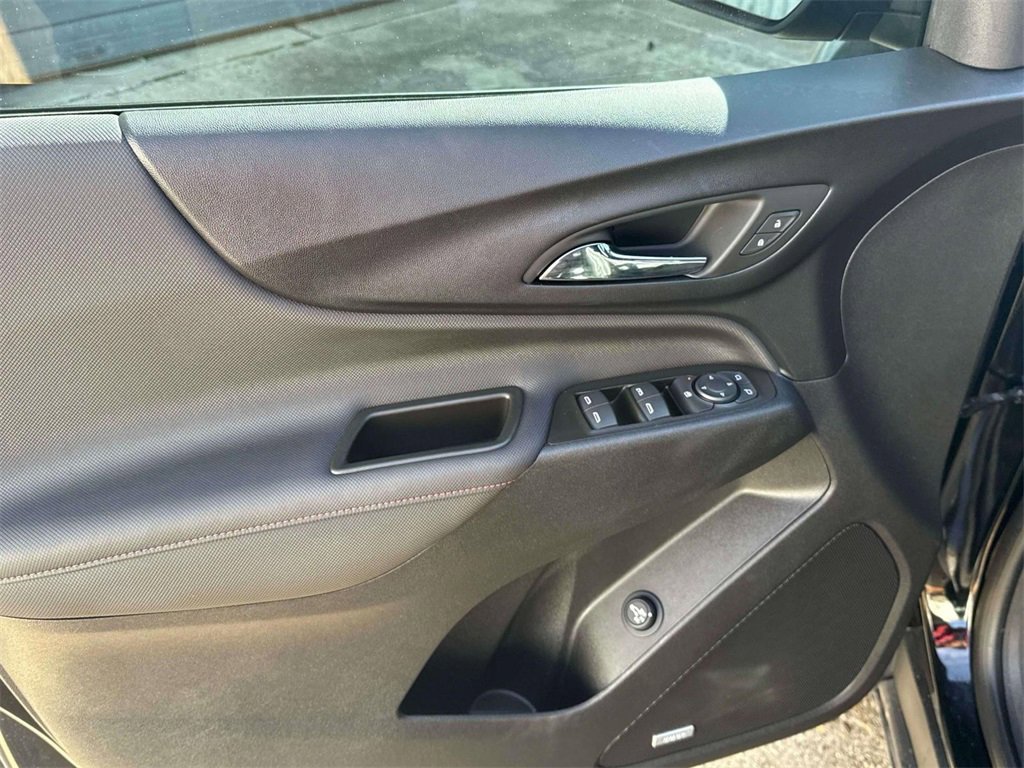 Used 2024 Chevrolet Equinox RS w/ RS Leather Package image 14